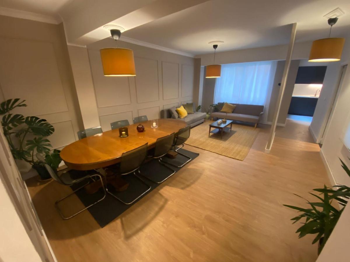 Luxury Apartment In Ferrol Center Exterior photo